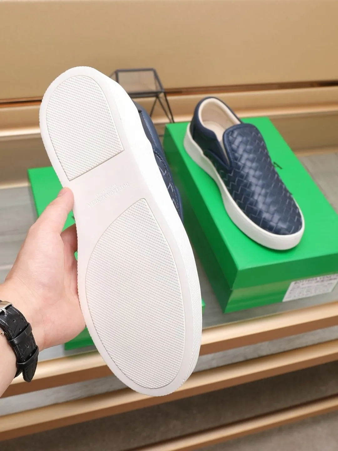 Men's men's shoes💰Men's shoes💰480💰🔥[BV] series of top purchasing agents🔍Imported first-layer cowhide woven surface, cowhide foot pads lining environmentally friendly ♻️Does not fade, 💪Sole: Rubber combination original factory special outsole ⚠Original and single goods 🔍🔍You can come in and out at will, welcome to compare ⚠Number of sizes: 38-44